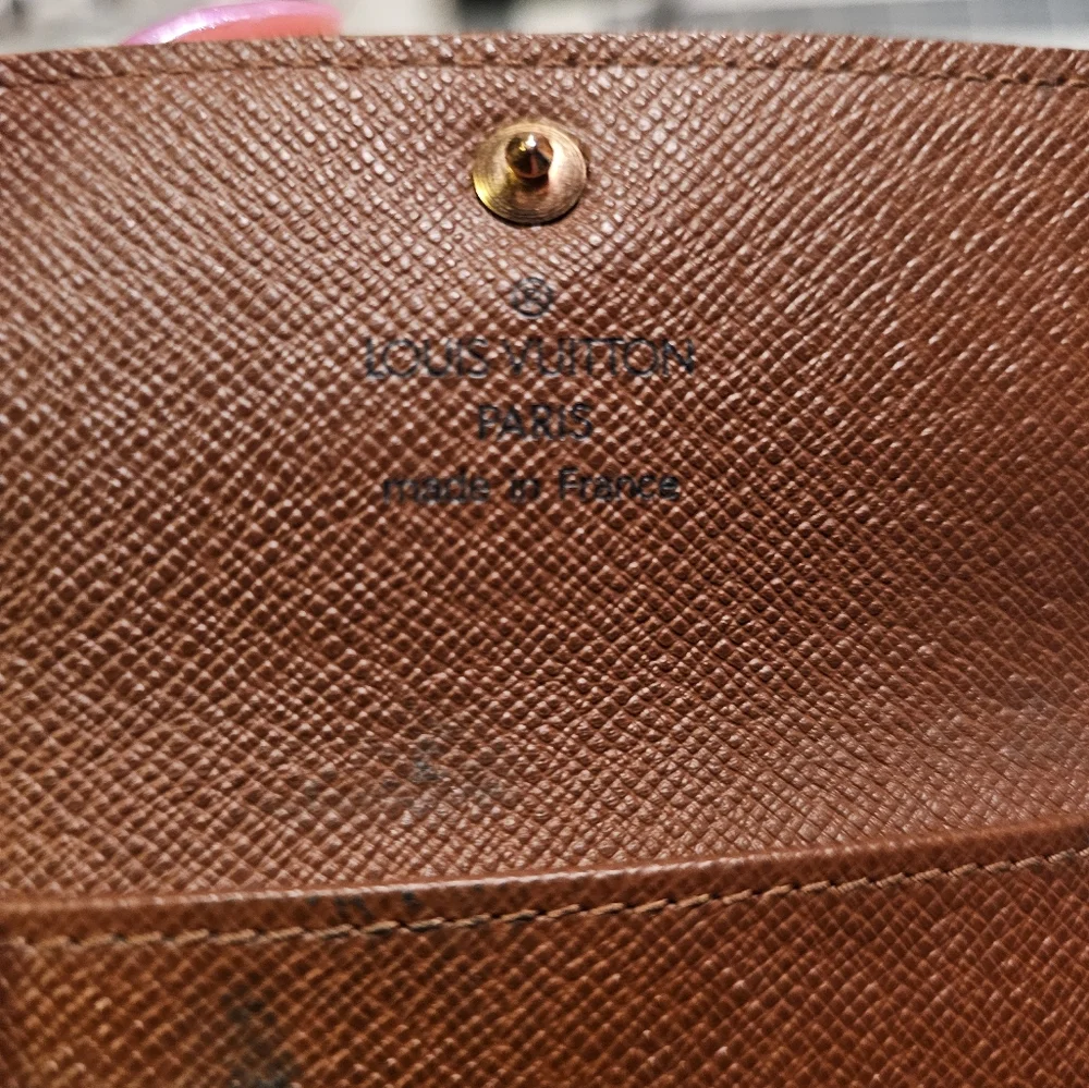 Louis Vuitton Vintage Monogram 4-key Wallet - Picture 8 of 10